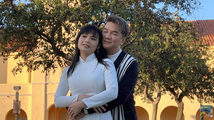 Bat-tron-loat-khoanh-khac-dam-vinh-hung-om-chat-co-nhung-cu-chi-than-mat-voi-ban-gai-tai-my-2