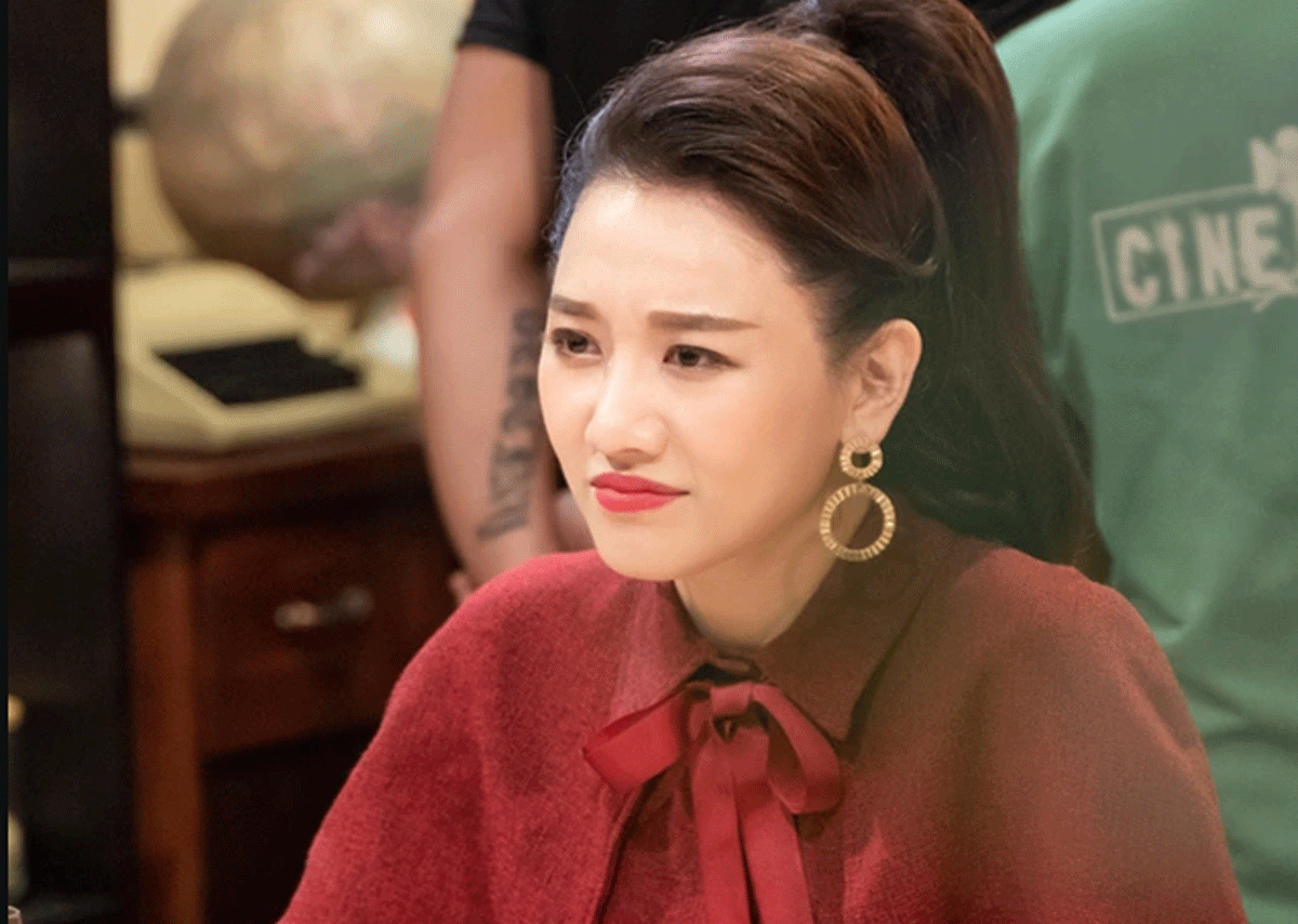 Tin-trua-12-5-canh-ngoc-trinh-dang-cam-cui-cho-con-an-anh-ly-nha-ky-lo-bung-bau-vuot-mat