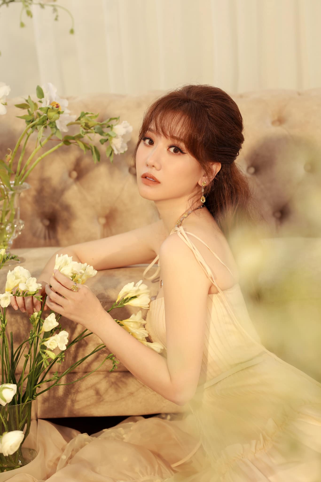 Cdm-chi-trich-gay-gat-tham-chi-noi-hari-won-bat-tai-vo-tich-su-khi-khong-the-lam-duoc-dieu-nay