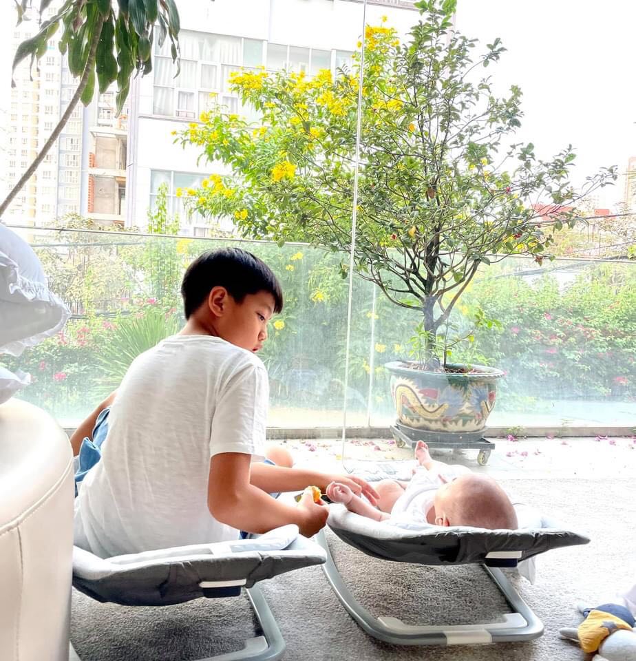 Dam-vinh-hung-xuyt-xoa-khan-gia-thich-thu-truoc-khanh-khac-dac-biet-cua-subeo-danh-cho-em-2