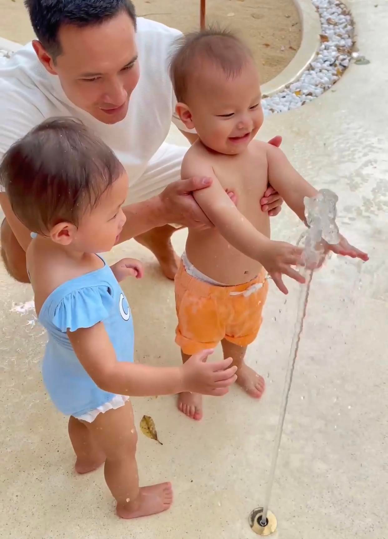 Clip-quay-lai-toan-bo-chuyen-di-cua-ho-ngoc-ha-cung-dai-gia-tai-nha-trang-khien-cdm-tan-chay-5