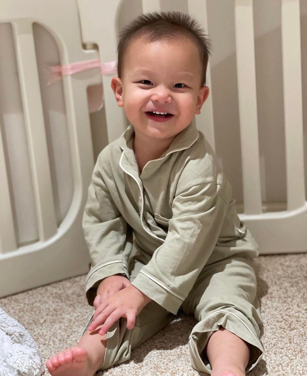 Ho-ngoc-ha-phai-hop-noi-bo-gia-dinh-de-tim-ra-cach-xu-ly-1-viec-ma-leon-thuong-lam-tren-may-bay-3