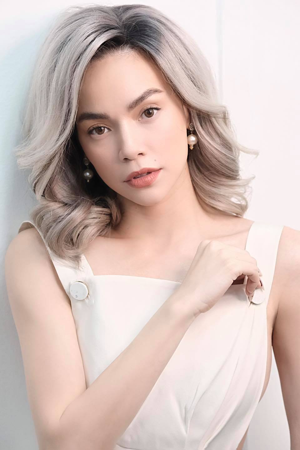 Cdm-choang-vang-truoc-anh-ha-ho-tu-tin-khoe-tron-co-the-tao-bao-hon-ca-nu-hoang-noi-y-ngoc-trinh