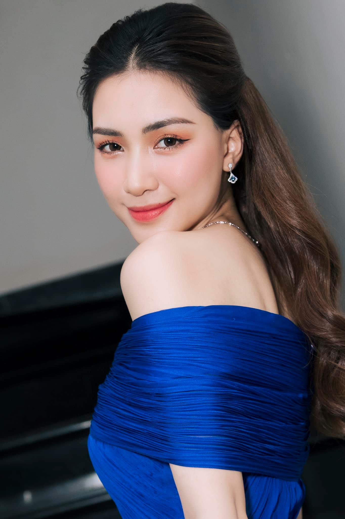 Hoai-linh-tung-thang-than-khuyen-bao-hoa-minzy-nen-doi-nghe-danh-he-lo-ly-do-dang-sau-gay-ngo-ngang