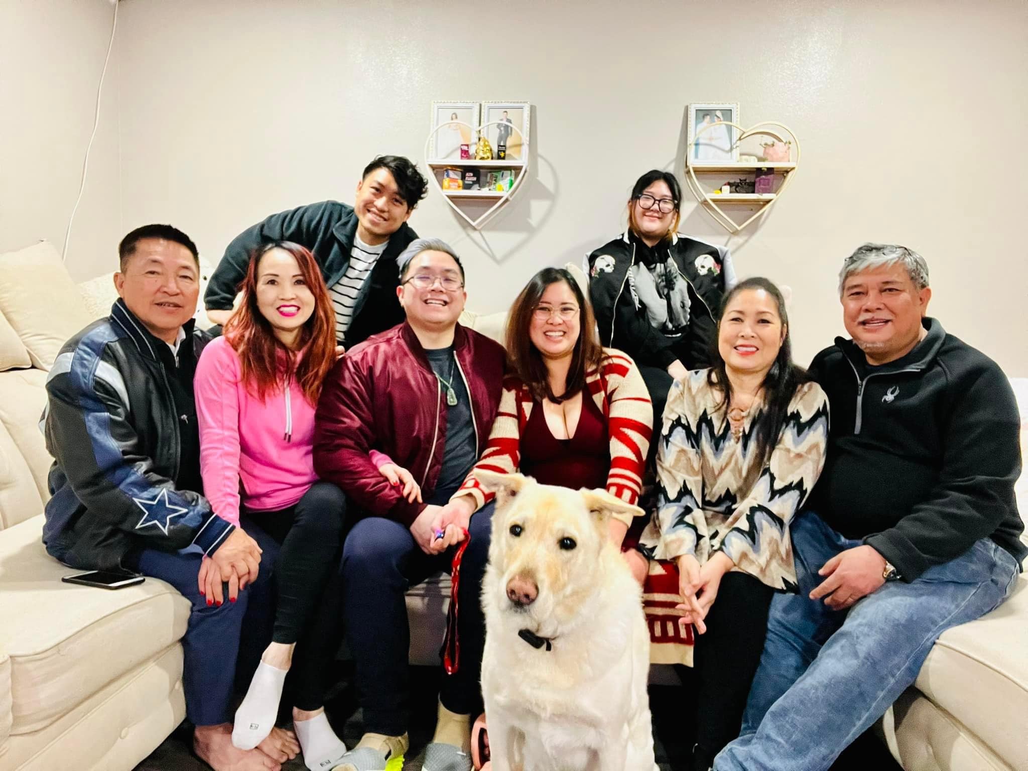 Hong-van-hanh-phuc-chia-se-khoanh-khac-dai-gia-dinh-xum-vay-ngay-mung-1-tet-5