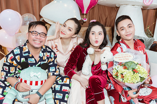 Sau-4-thang-huong-giang-o-an-cdm-truyen-tay-nhau-loat-anh-co-xuat-hien-trong-sinh-nhat-ban-than4