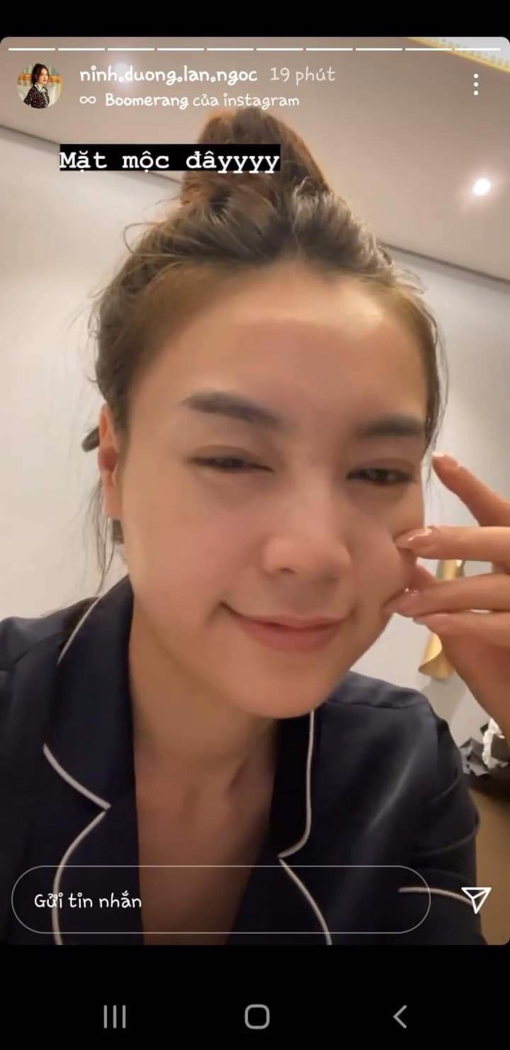 Nhan-sac-that-su-cua-lan-ngoc-qua-camera-thuong-mat-moc-tuoi-30-gay-ngo-ngang