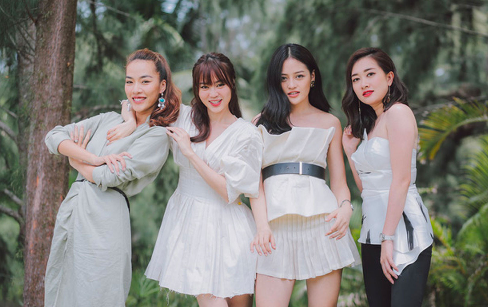 Xuat-hien-hinh-anh-ninh-duong-lan-ngoc-cung-hoi-chan-chuoi-nhan-duoc-su-chu-y-cua-cu-dan-mang