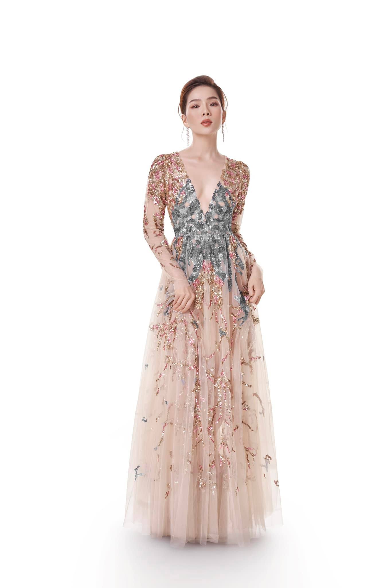 Sau-khi-thong-bao-cham-thi-MissWorld-VN-le-quyen-khoe-tron-body-voi-vong-eo-phang-li-lan-at-ha-ho