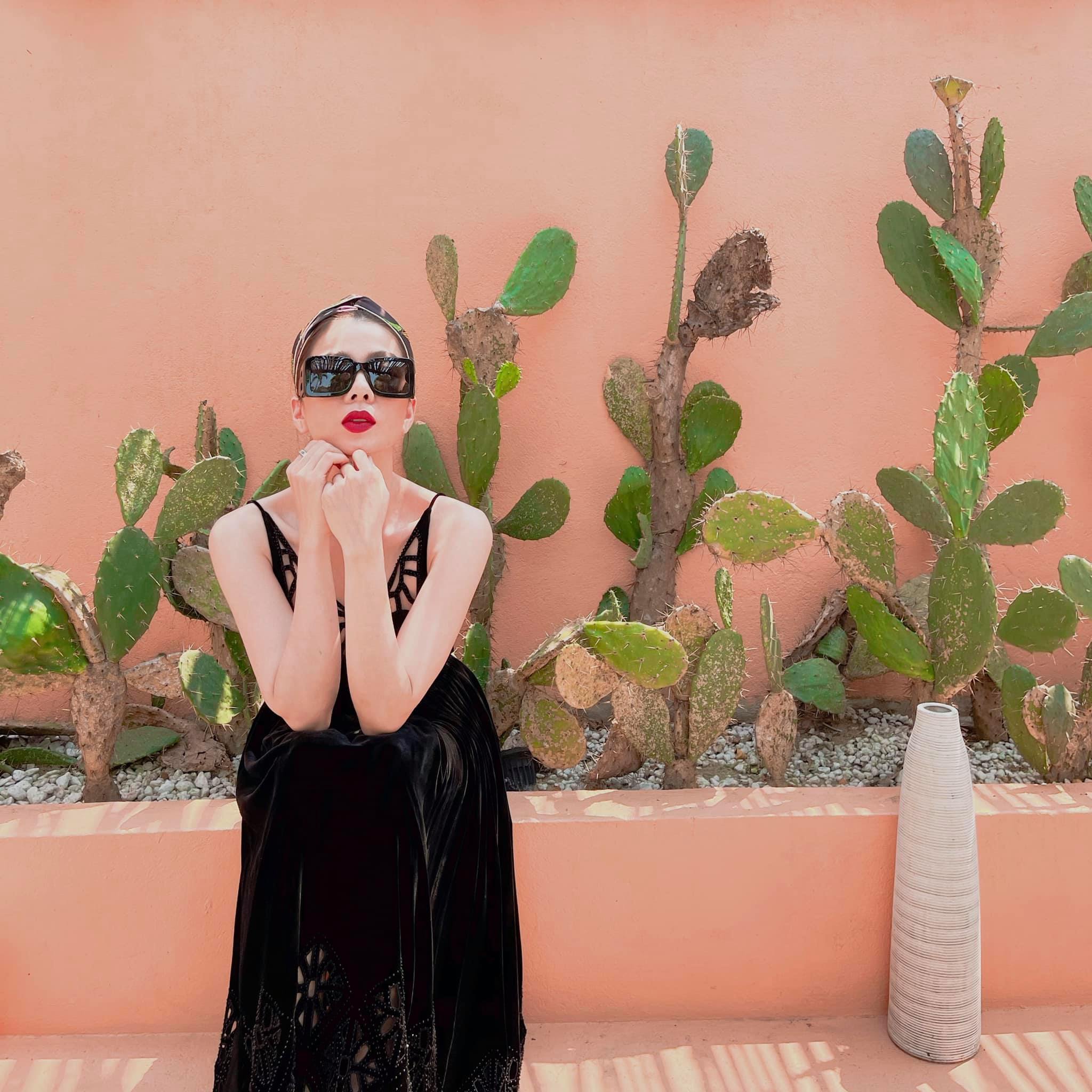 Ro-ri-anh-le-quyen-dien-do-ngu-ngan-cun-con-than-nhien-tha-rong-dao-tien-u40-gay-choang