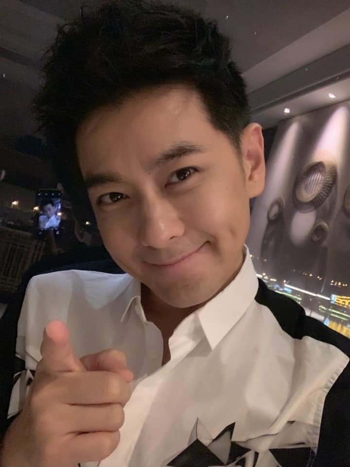 Khan-gia-vui-mung-sau-khi-biet-duoc-tinh-hinh-suc-khoe-hien-tai-cua-lam-chi-dinh