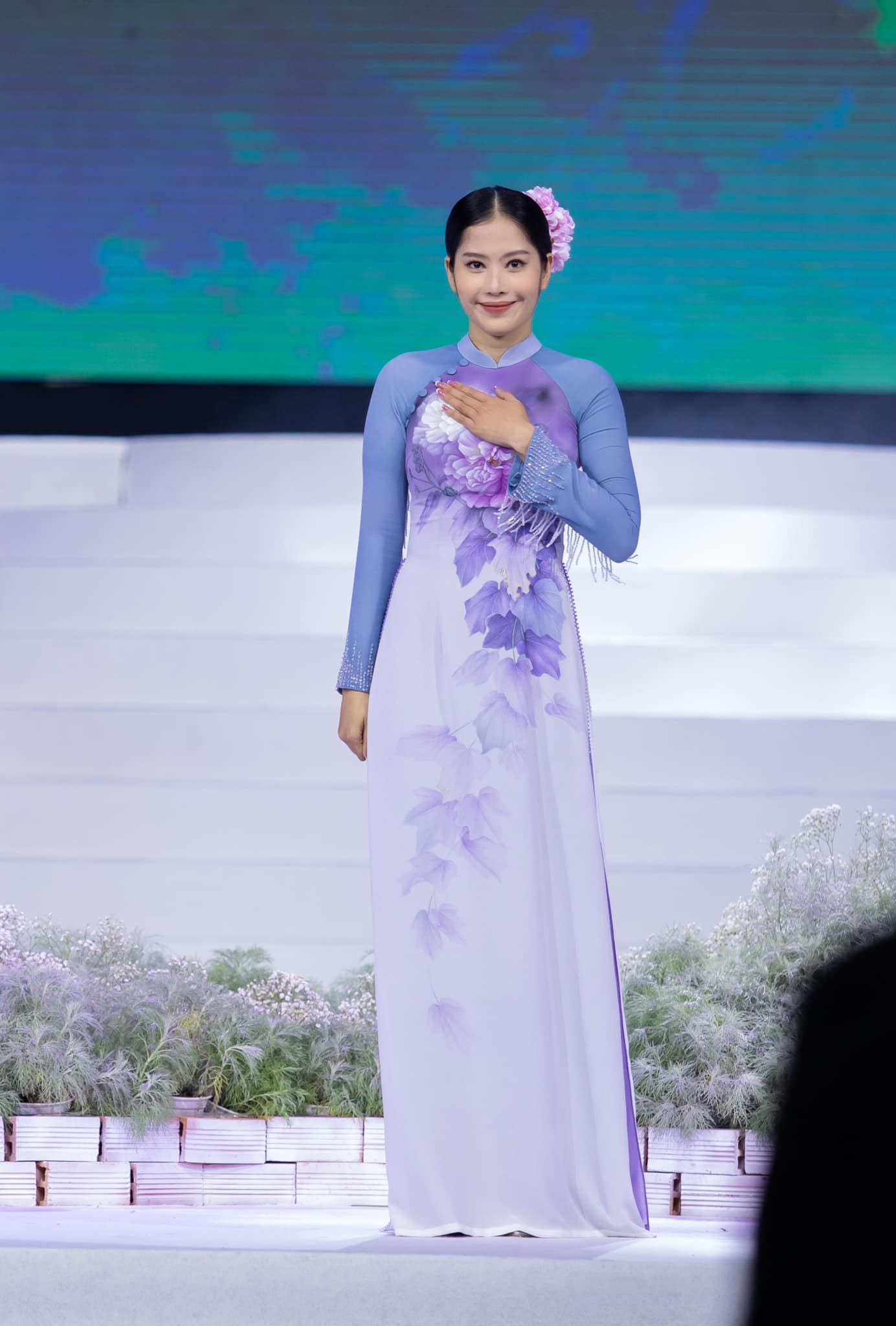 Nam-em-chinh-thuc-phai-dung-thi-dau-tai-miss-world-vn-truong-giang-bat-ngo-bi-reo-ten-5
