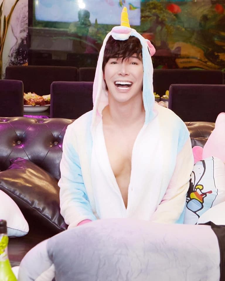 Cdm-xon-xao-khi-xuat-hien-clip-nathan-lee-thac-loan-chinh-chu-len-tieng-xac-nhan