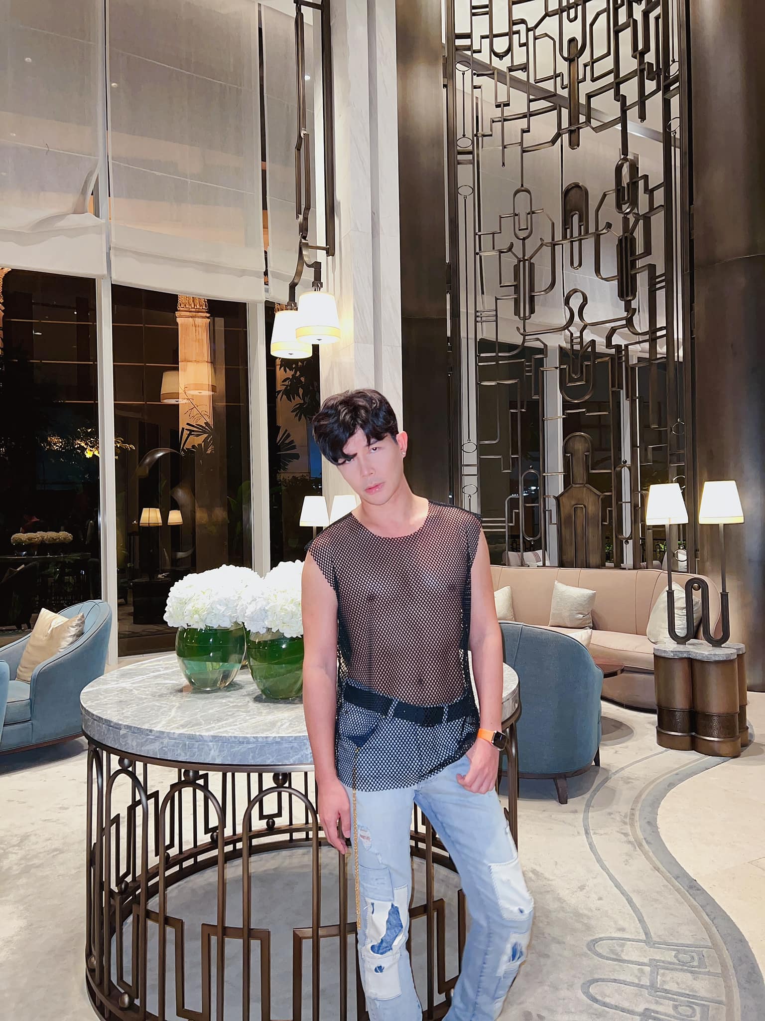 Nathan-lee-khoc-rong-than-tho-ve-so-can-nang-hien-tai-khan-gia-dong-loat-an-ui-dong-vien-3