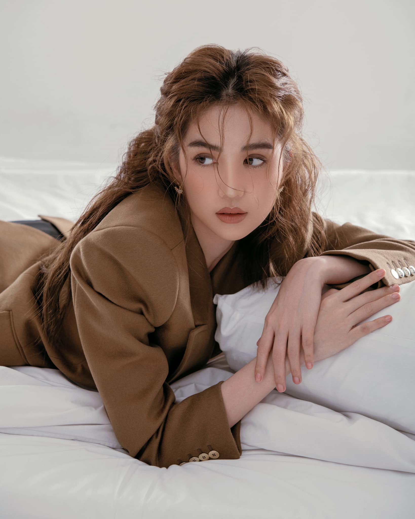 Sau-khi-lam-chao-dao-phong-ve-ngoc-trinh-tai-xuat-man-an-voi-vai-da-nu-khien-cam-mong-doi