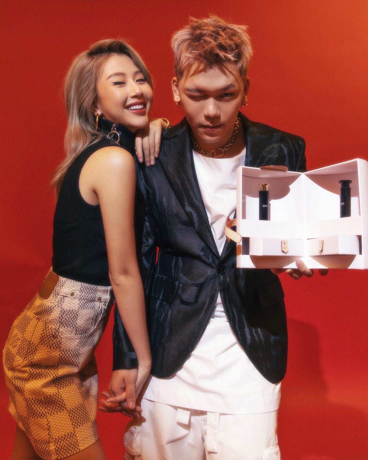 Quynh-anh-shyn-dang-anh-tinh-tu-ben-nguoi-yeu-nhan-valentine-dien-mao-va-danh-tinh-khien-cdm-ngo-ngang-2