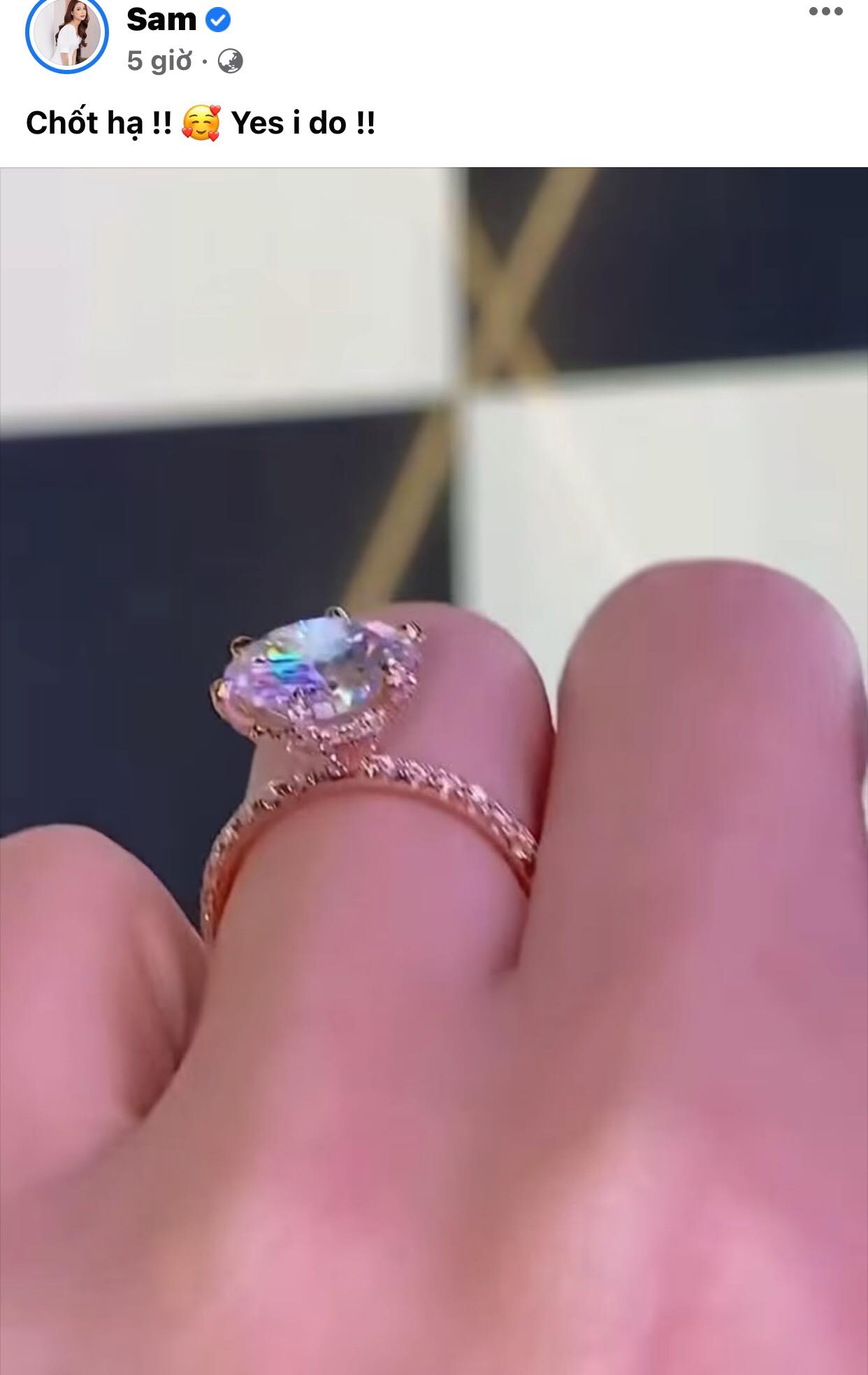 Nguoi-tinh-dai-gia-50-ty-cua-ngo-kien-huy-hanh-phuc-vo-oa-khi-duoc-cau-hon-bang-nhan-kim-cuong