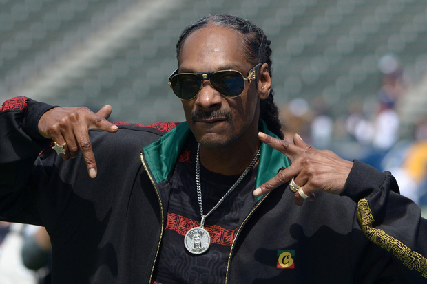 Snoop Dogg c&ugrave;ng bạn th&acirc;n Donald Campbell bị c&aacute;o buộc tấn c&ocirc;ng t&igrave;nh d.ục