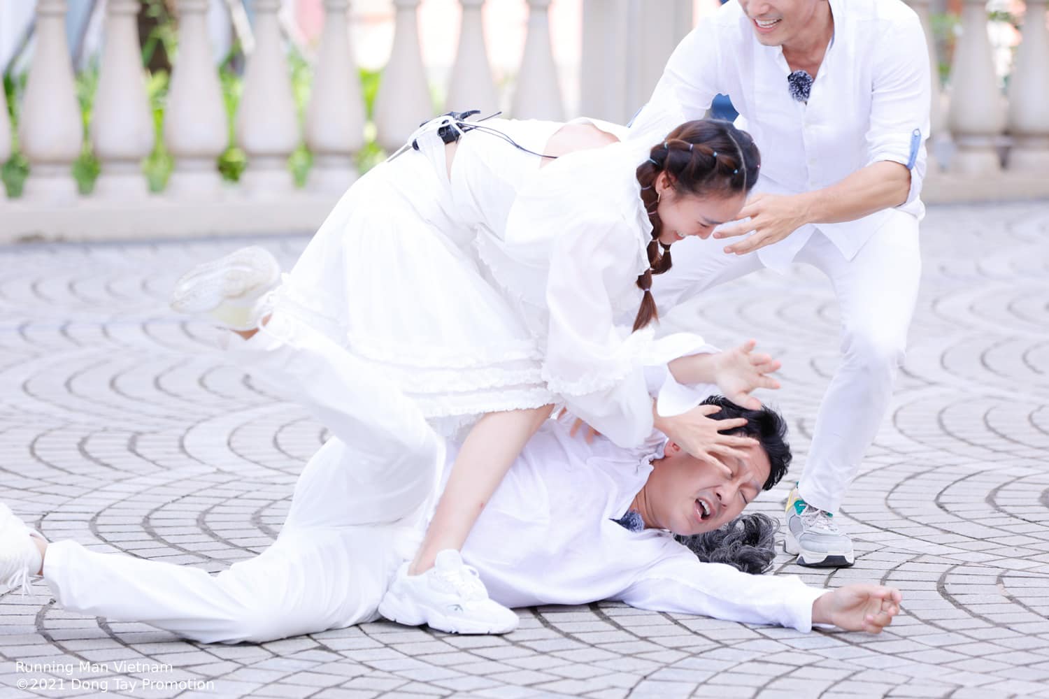 Truong-giang-dang-dan-dap-tra-cang-det-khi-lien-tuc-vap-phai-nhung-nhan-xet-lien-quan-den-lan-ngoc