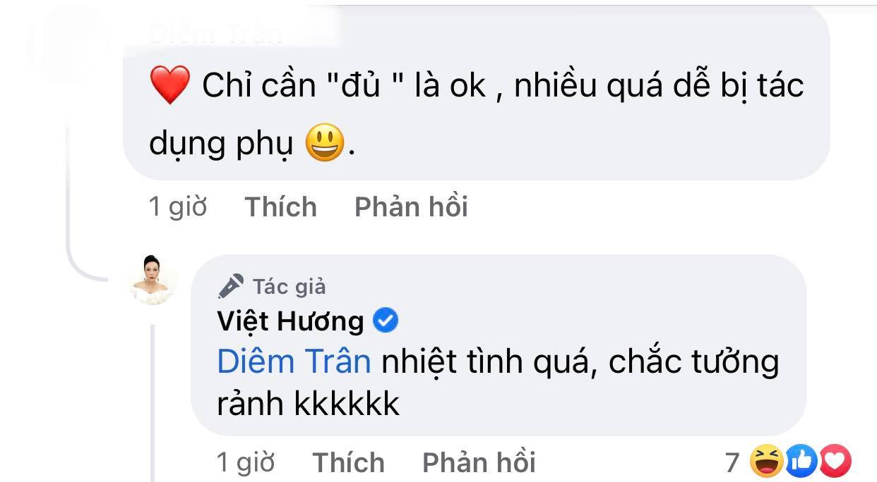 V&agrave;o chiều Viet-huong-bong-dang-dan-noi-ve-bai-hoc-dat-gia-vua-gap-phai-co-tuyen-bo-cung-ran-gay-xon-xao-cdm2/3, Việt Hương chia sẻ h&igrave;nh ảnh mặc quần &aacute;o b&agrave; ba k&egrave;m lời nhắn nhủ: &ldquo;R&uacute;t kinh nghiệm s&acirc;u sắc! NHIỆT t&igrave;nh vừa th&ocirc;i, NHIỆT t&igrave;nh qu&aacute; n&oacute; chuyển qua SỐT. Tốt vừa th&ocirc;i, tốt qu&aacute; dễ thất vọng h&iacute; h&iacute;!&rdquo;.