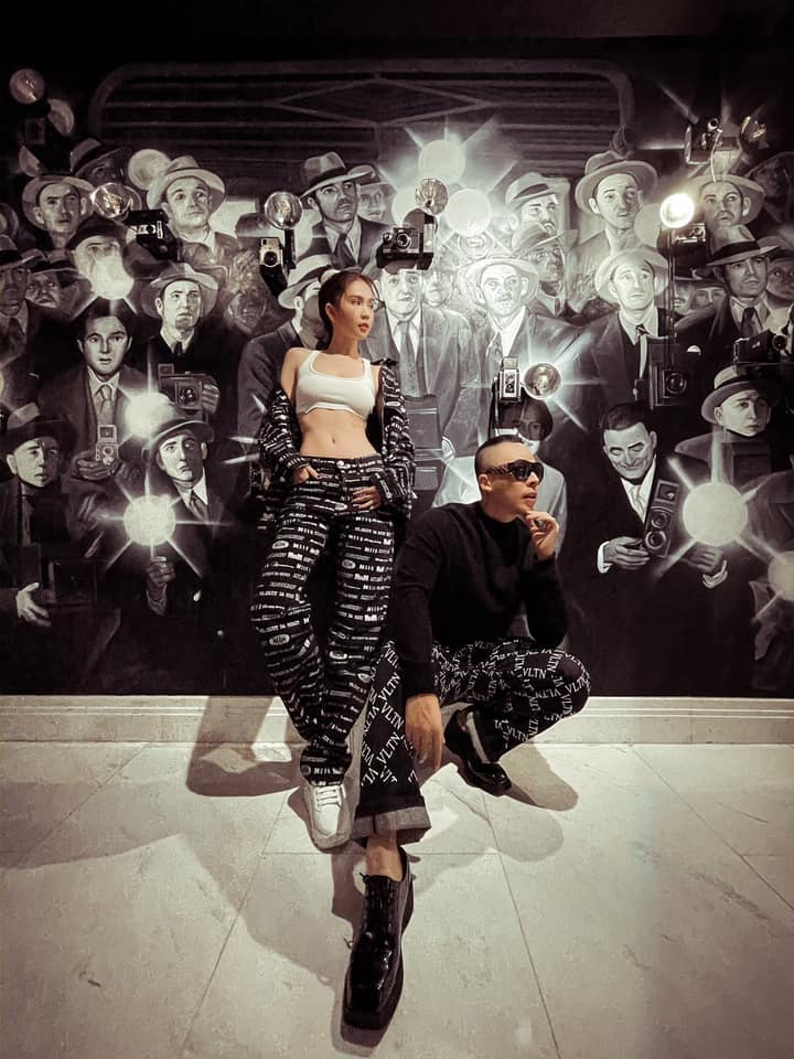 Vu-khac-tiep-tung-anh-than-mat-ben-ngoc-trinh-up-mo-mo-chuyen-dam-cuoi