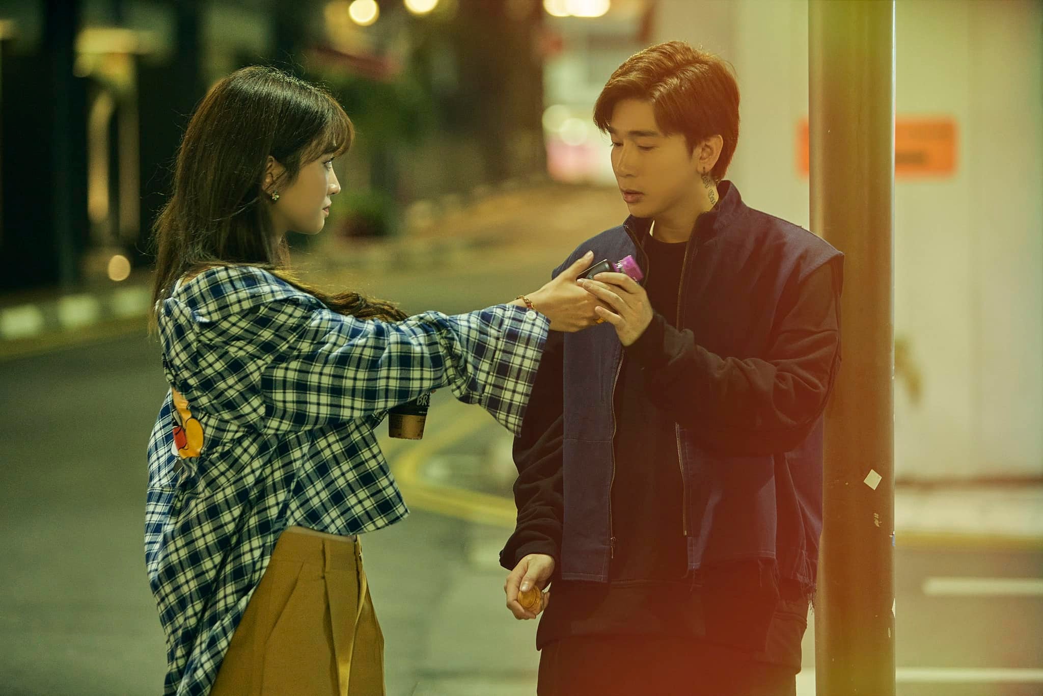 Sau-tin-chia-tay-lan-ngoc-chi-dan-bat-ngo-nhan-nhu-1-sao-nu-nguoi-toi-yeu-doi-luc-co-hay-vo-tam-1