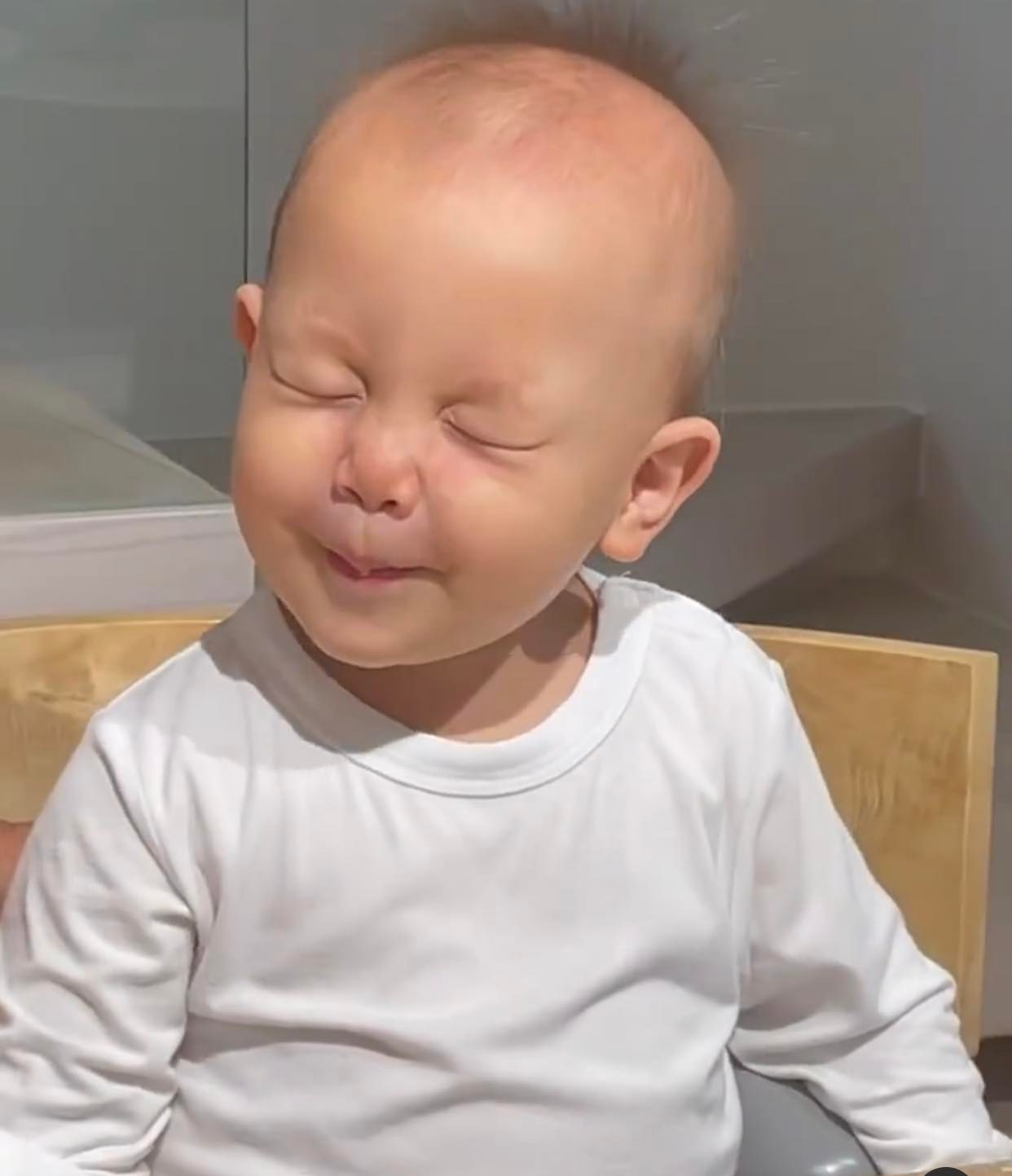 Tong-hop-loat-bieu-cam-hai-huoc-dang-yeu-vo-cung-cua-cay-hai-nhi-leon-khien-khan-gia-tan-chay-5