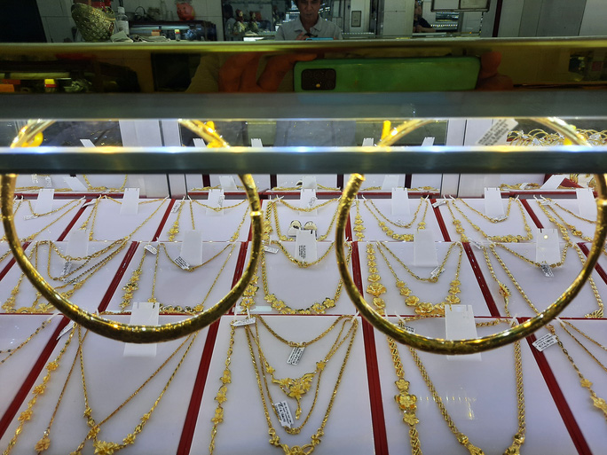 Gia-vang-17-11-gioi-dau-tu-do-xo-mua-vang