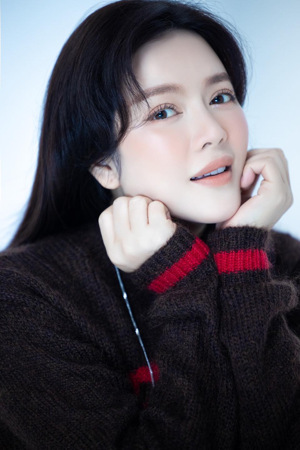 Ly-nha-ky-tu-tin-tha-rong-vong-1-voi-loat-tu-the-nong-bong-than-thai-goi-cam-khien-cdm-nong-mat