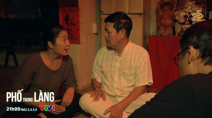 Pho-trong-lang-tap-19-he-lo-tinh-tiet-hap-dan-vo-chong-ong-trung-di-xem-boi-tim-ke-trom