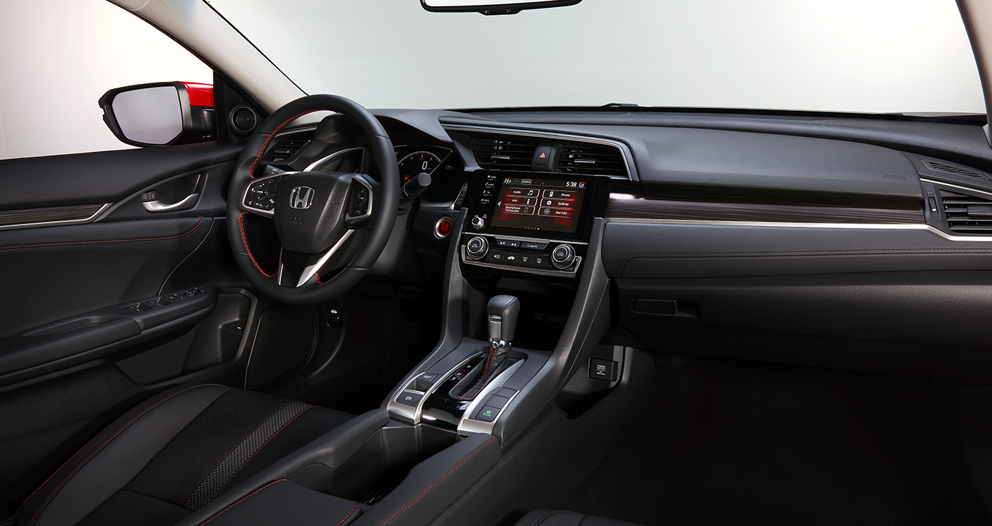 Gi&aacute; Honda Civic tại c&aacute;c đại l&yacute; giảm kỷ lục 120 triệu đồng, nếu bỏ lỡ sẽ tiếc cả đời