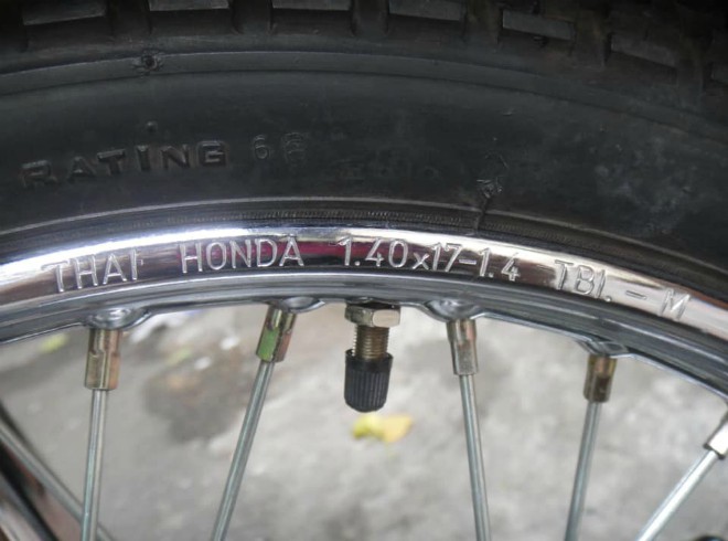 Chiếc Honda Dream cũ được b&aacute;n với gi&aacute; 600 triệu đồng g&acirc;y sốc cho c&aacute;c biker