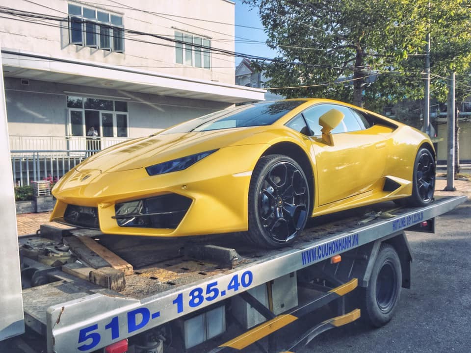Chiêm ngưỡng siêu phẩm Lamborghini với màu độc nhất giá gần 20 tỷ của chủ nhân ở Cần Thơ