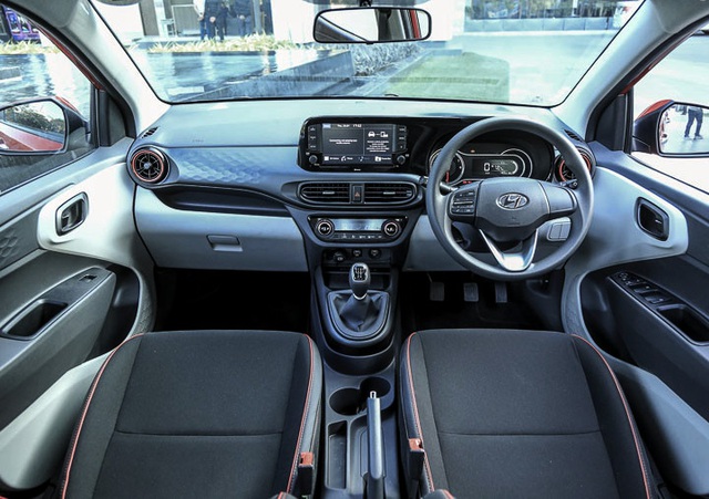 Hyundai tr&igrave;nh l&agrave;ng mẫu Grand i10 gi&aacute; si&ecirc;u mềm, nếu bỏ qua sẽ tiếc cả đời