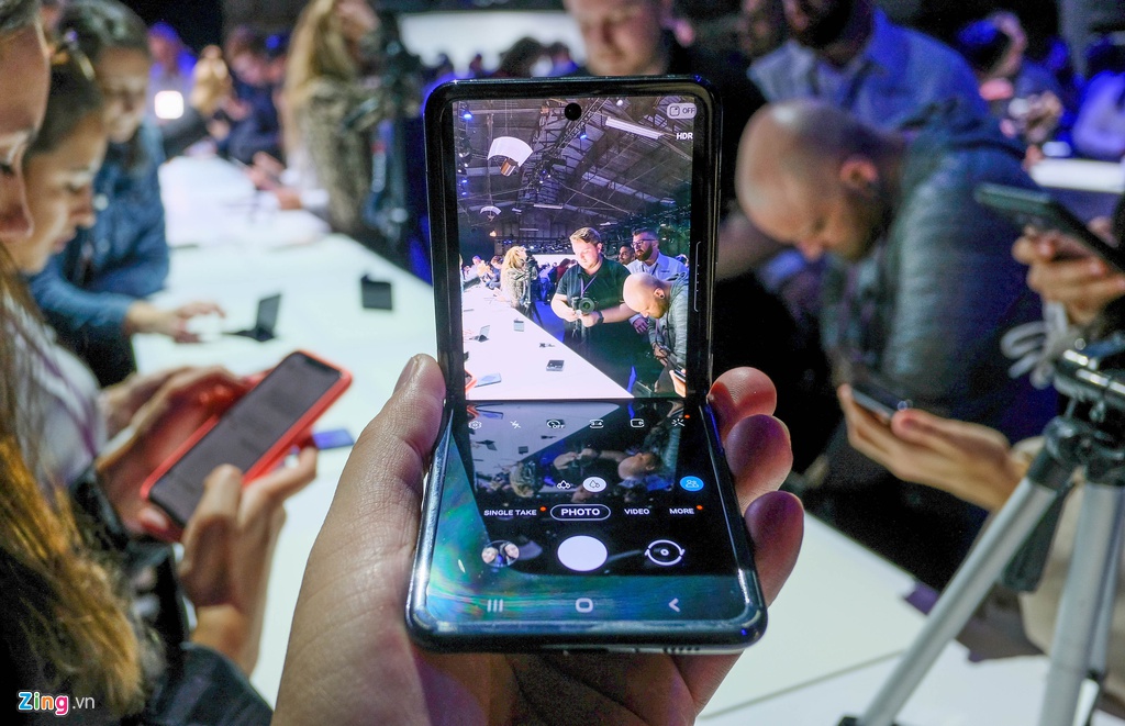 Ra mắt Galaxy S20: Galaxy Z Flip - cách mạng mới của Samsung với thiết kế ‘đột phá’