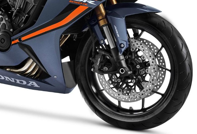Ra mắt siêu phẩm 2020 Honda CBR650R tung ra, dân chơi môtô tầm trung đứng ngồi không yên