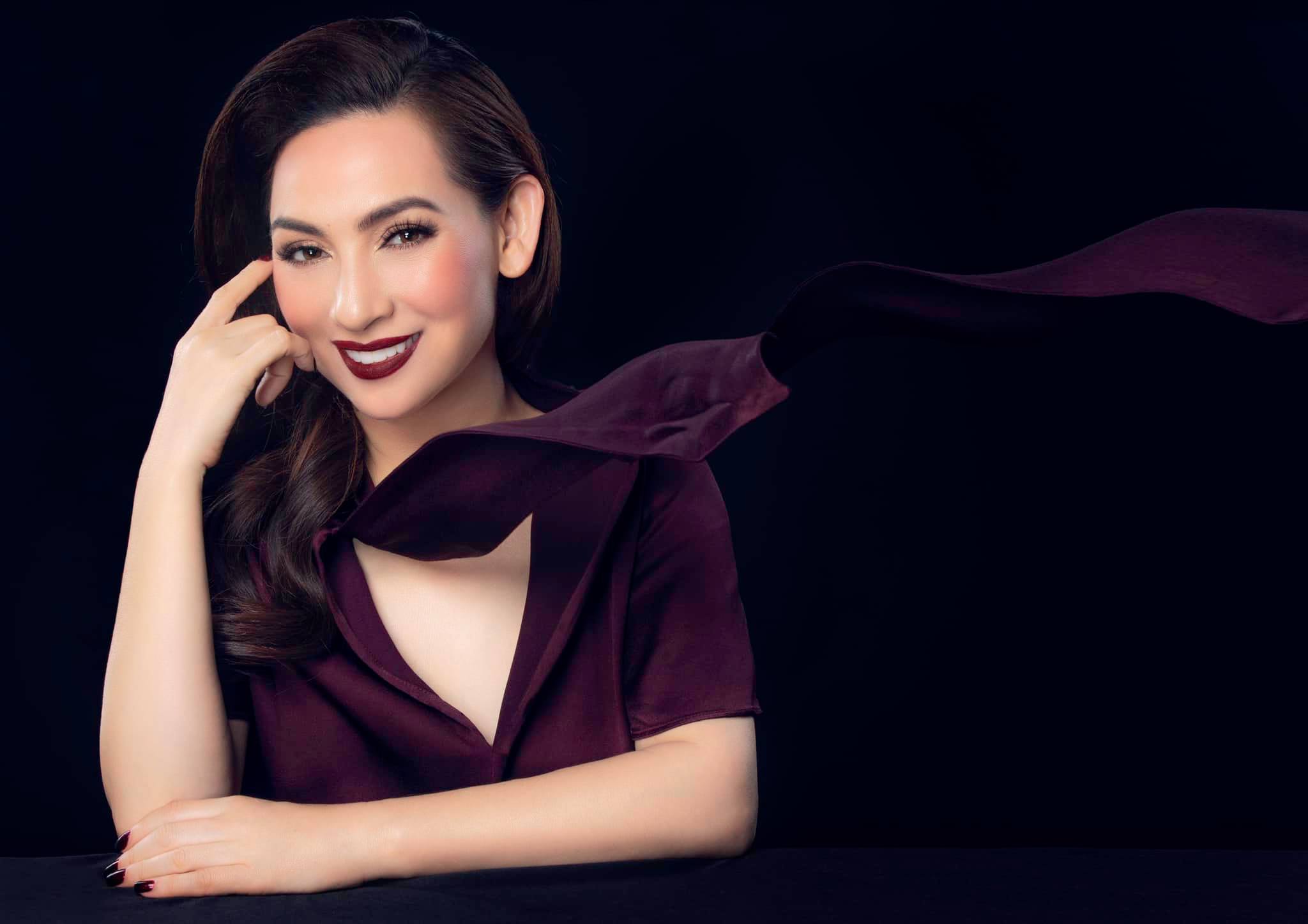 Vo-cu-bang-kieu-noi-ro-moi-quan-he-voi-phi-nhung-tiet-lo-cau-chuyen-tung-duoc-cong-bo-ve-dan-em