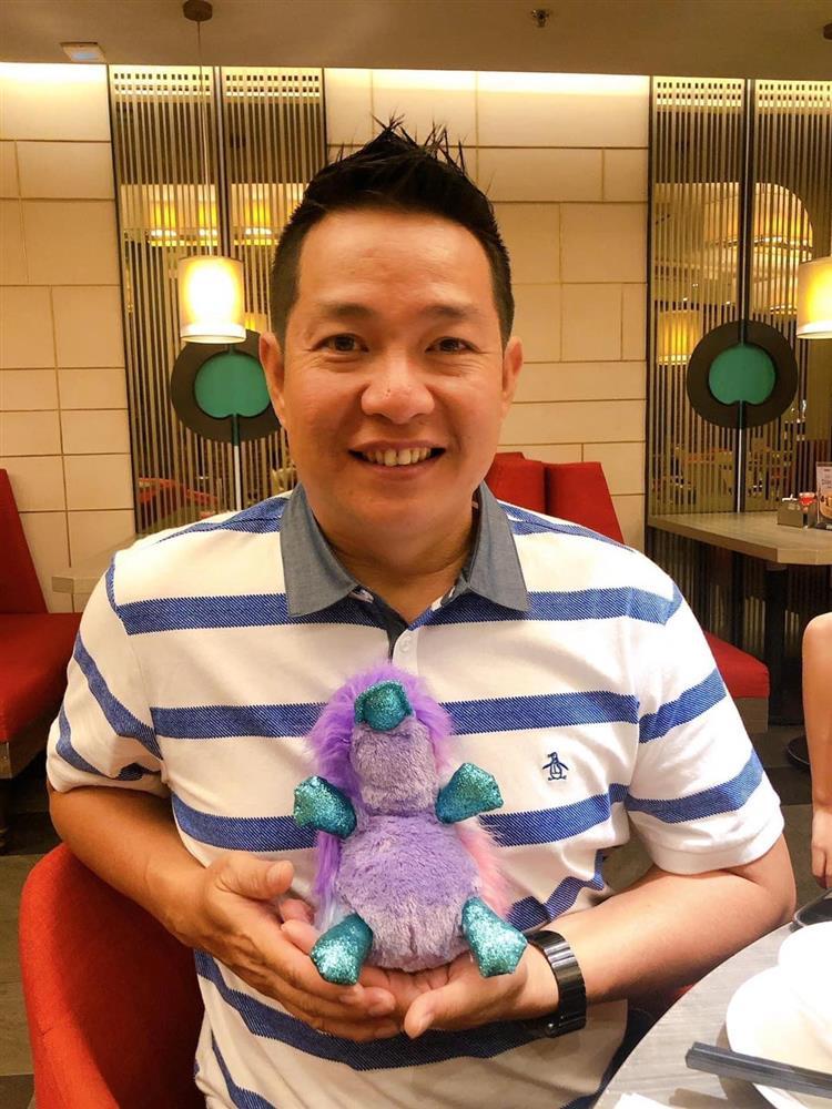 Hong-van-bang-hoang-nhan-tin-dao-dien-tran-binh-mat-hong-dao-va-gioi-showbiz-viet-xot-xa-chia-buon