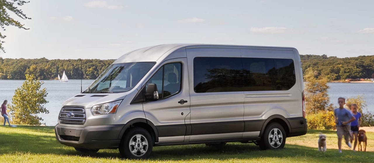 ford 16 passenger van