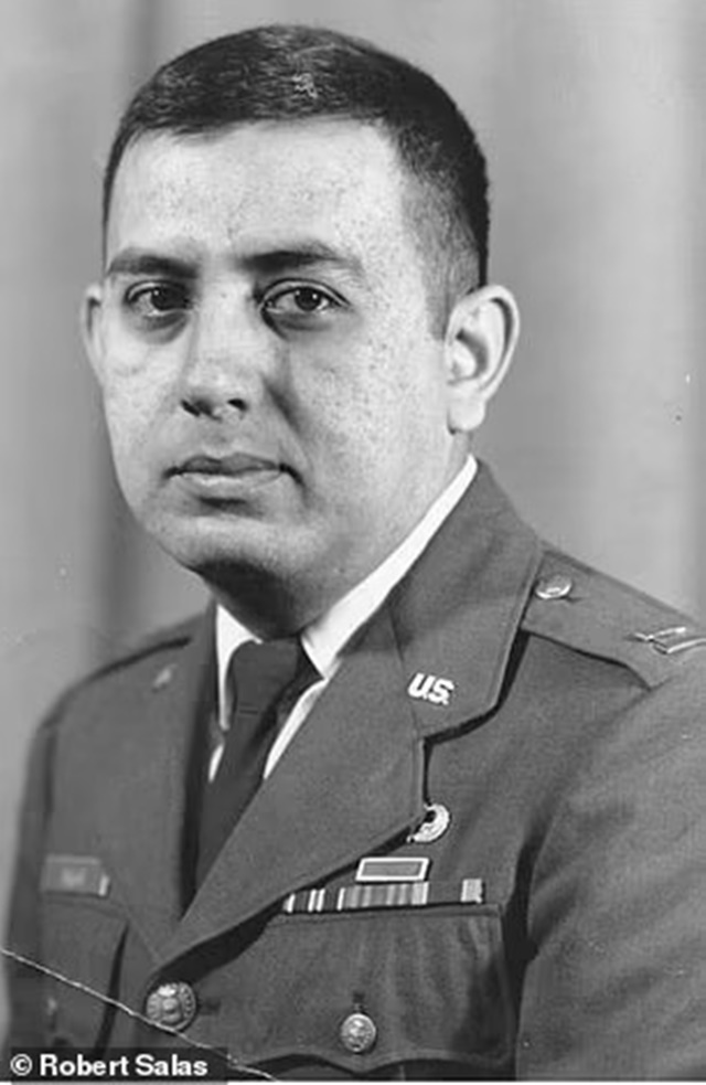 57989981-14128219-Robert_Salas_as_a_young_airman-a-103_1732639537749_11zon
