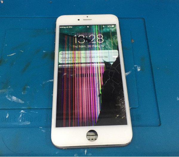 iPhone 14 Pro Max Việt Nam sọc màn hình, Apple từ chối nhận sửa