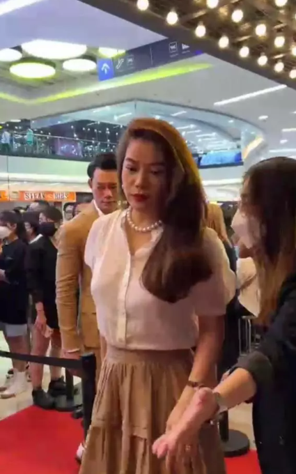 Hành động gây tranh cãi của Anh Dũng với Trương Ngọc Ánh khi dự đám cưới 3