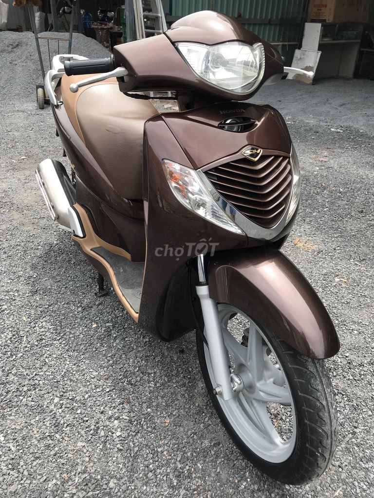 Các mẫu xe máy SH mode đang được ưa chuộng nhất hiện nay
