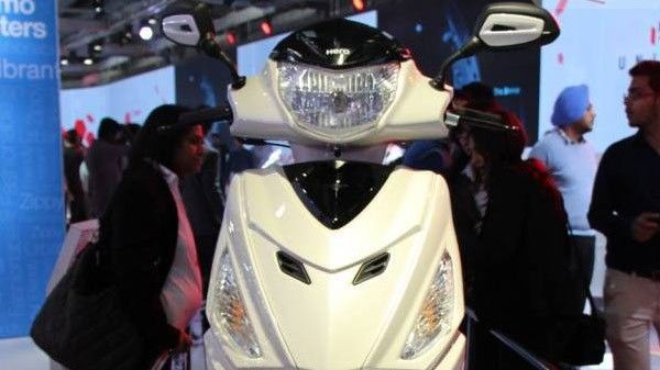 Si&ecirc;u phẩm xe ga &lsquo;đấu&rsquo; Honda Vision gi&aacute; chỉ 20 triệu rẻ ngang Honda Wave Alpha khiến kh&aacute;ch Việt m&ecirc; ly ảnh 4