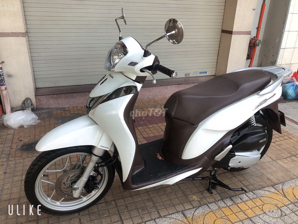 Chiếc Honda SH Mode gi&aacute; chỉ 35 triệu rẻ hơn Honda Air Blade 10 triệu &lsquo;g&acirc;y b&atilde;o&rsquo; với chi tiết bất ngờ ảnh 2