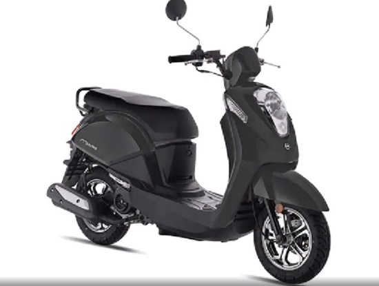 'Ph&aacute;t th&egrave;m' v&igrave; mẫu xe ga gi&aacute; 31 triệu so k&egrave; Honda Vision 2021: Diện mạo sang chảnh, c&ocirc;ng nghệ m&ecirc; ly ảnh 3