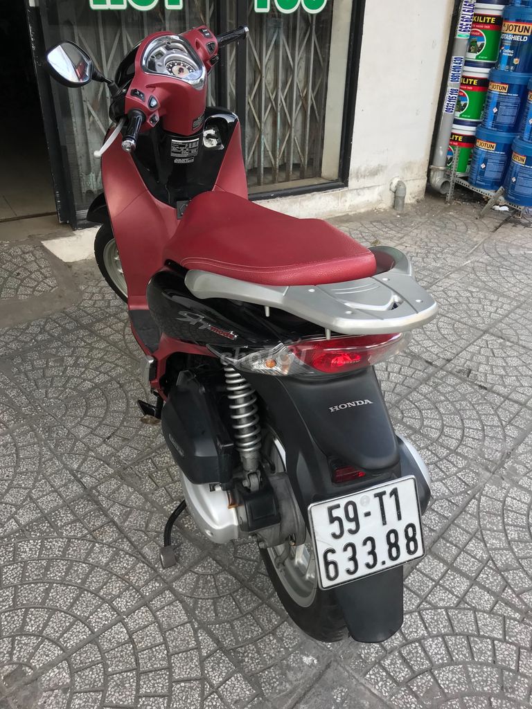 Chiếc Honda SH Mode g&acirc;y sốt với gi&aacute; rẻ ngang Air Blade 150, kh&aacute;ch Việt 'ph&aacute;t cuồng' v&igrave; điểm n&agrave;y ảnh 3