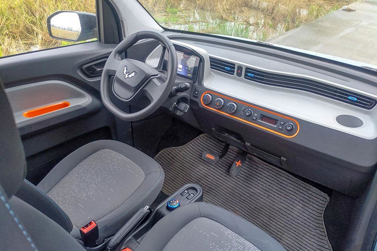 Mẫu ô tô giá 100 triệu cập bến thị trường Việt: Rẻ ngang Honda SH 150i, ảnh thực tế gây sốc dư luận ảnh 2