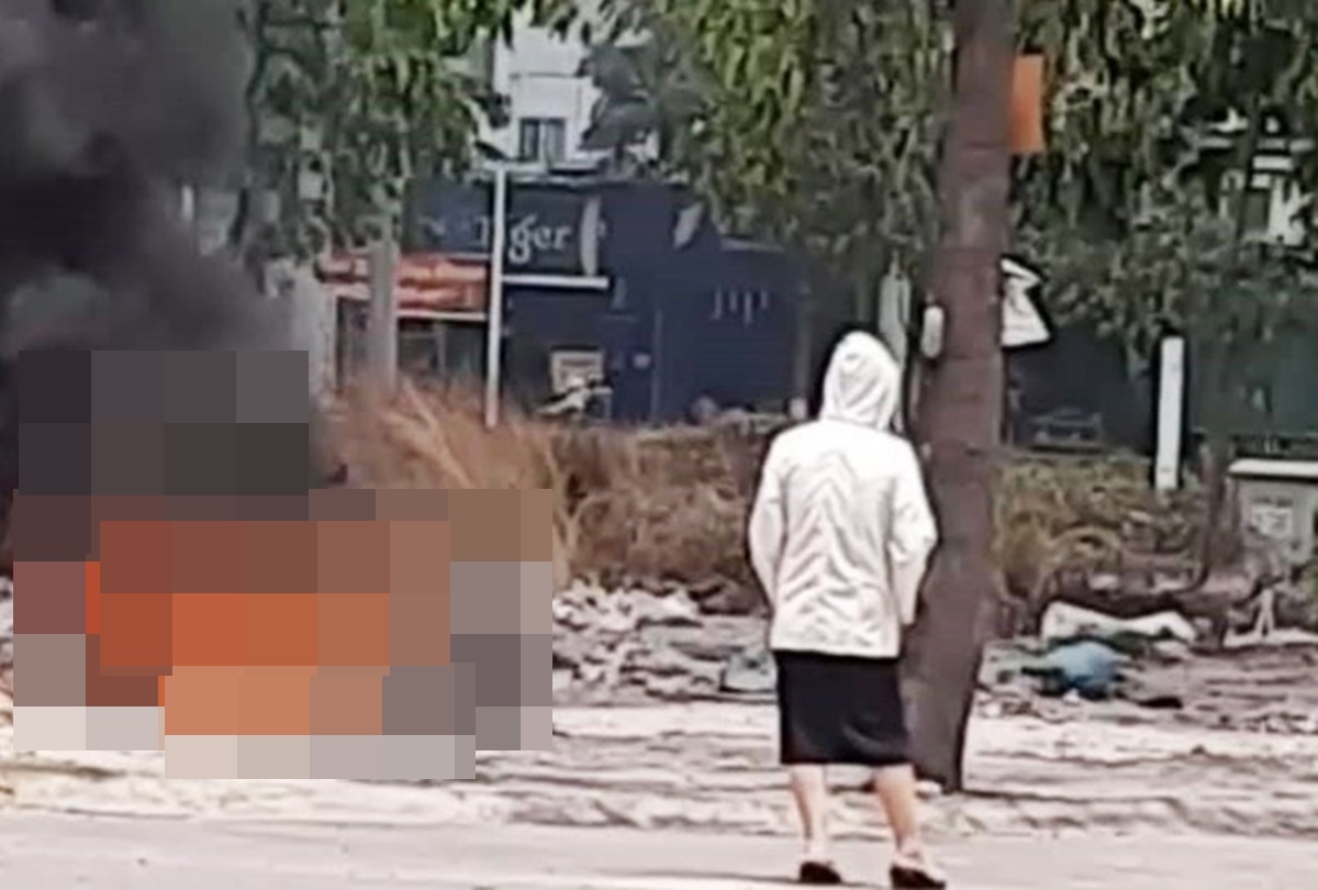 C&ocirc; g&aacute;i ch&acirc;m lửa đốt Honda SH ch&aacute;y rụi, d&acirc;n t&igrave;nh &lsquo;sởn gai ốc&rsquo; trước cảnh tượng kh&ocirc;ng tưởng! anh 2