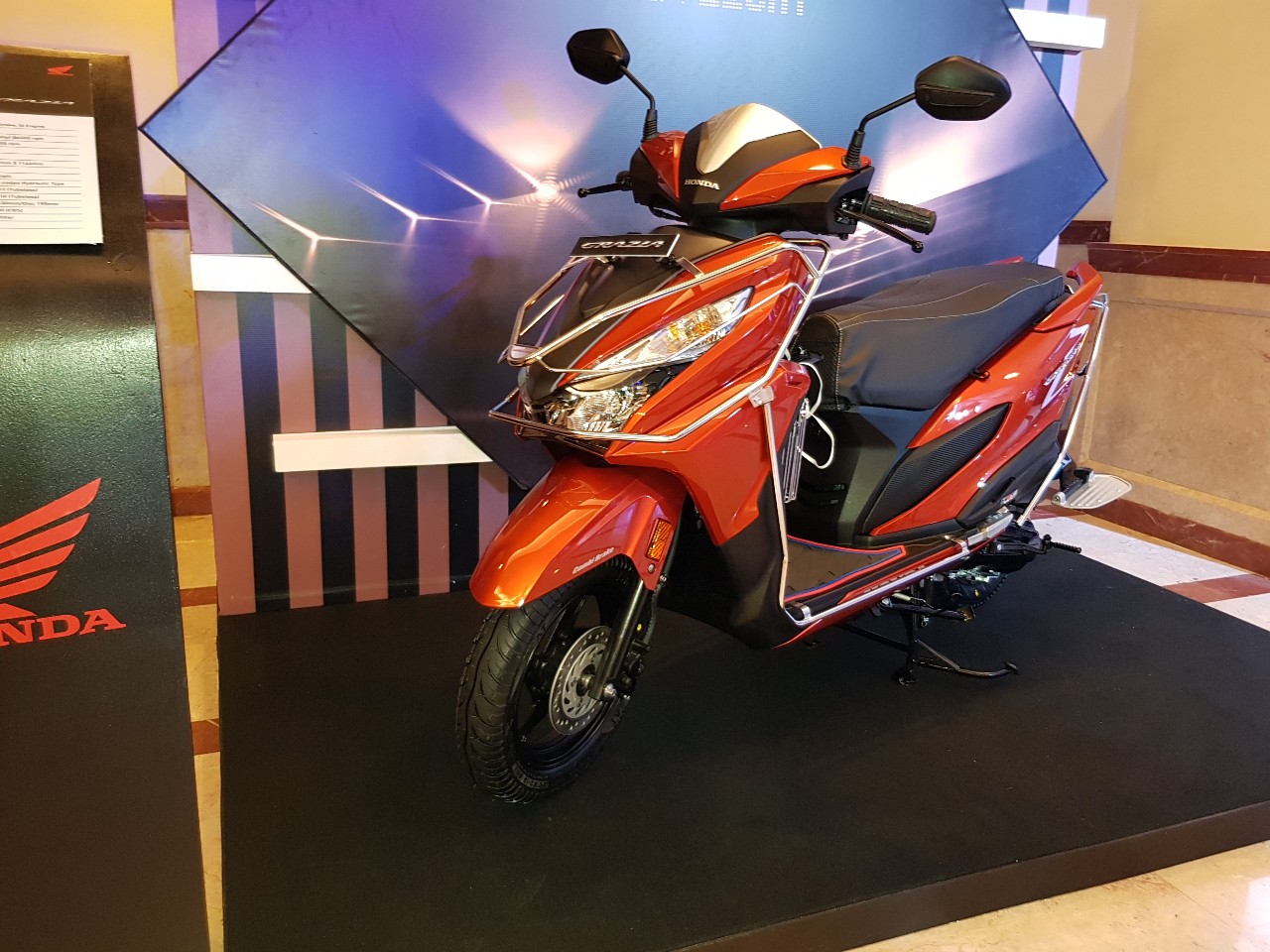 Đàn em Honda Air Blade giá 20 triệu gây bão: Rẻ hơn Honda Vision 10 triệu, trang bị ‘mẩy thật mẩy' ảnh 2